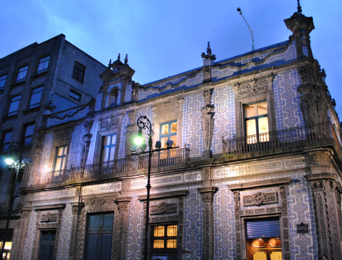 Casa_de_los_Azulejos_