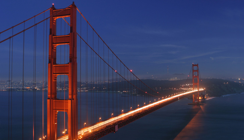 Golden_gate_bridge_at_dusk