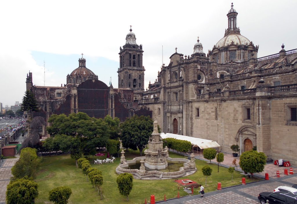 jardin-de-la-catedral-metropolitana-cdmx