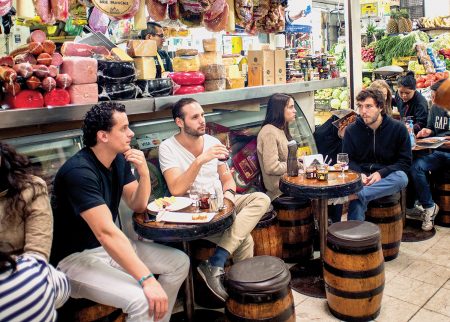 La guía para comer en el exótico Mercado San Juan de CDMX