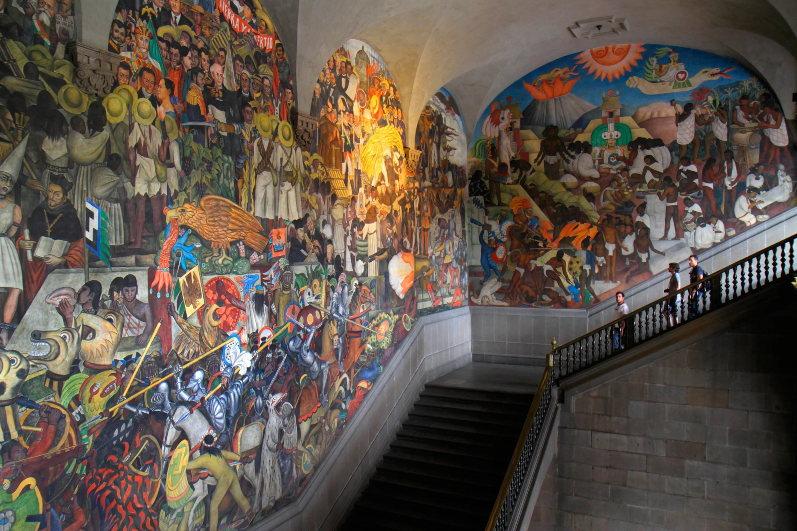 Diego Rivera y sus murales del Palacio Nacional: epopeya del pueblo mexicano