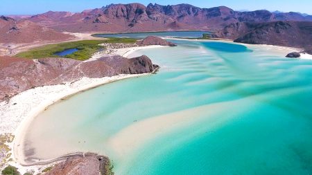 Playa de Balandra en la lista de las playas más bonitas del mundo este 2025