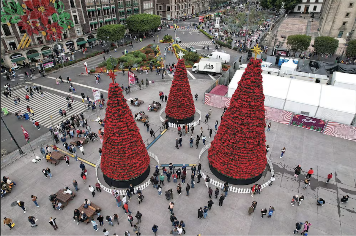 Llega la Navidad llena de luces y y juegos mecánicos a la Verbena del Zócalo