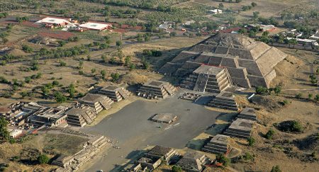 Arqueólogos del INAH descubren centro cósmico en Teotihuacán