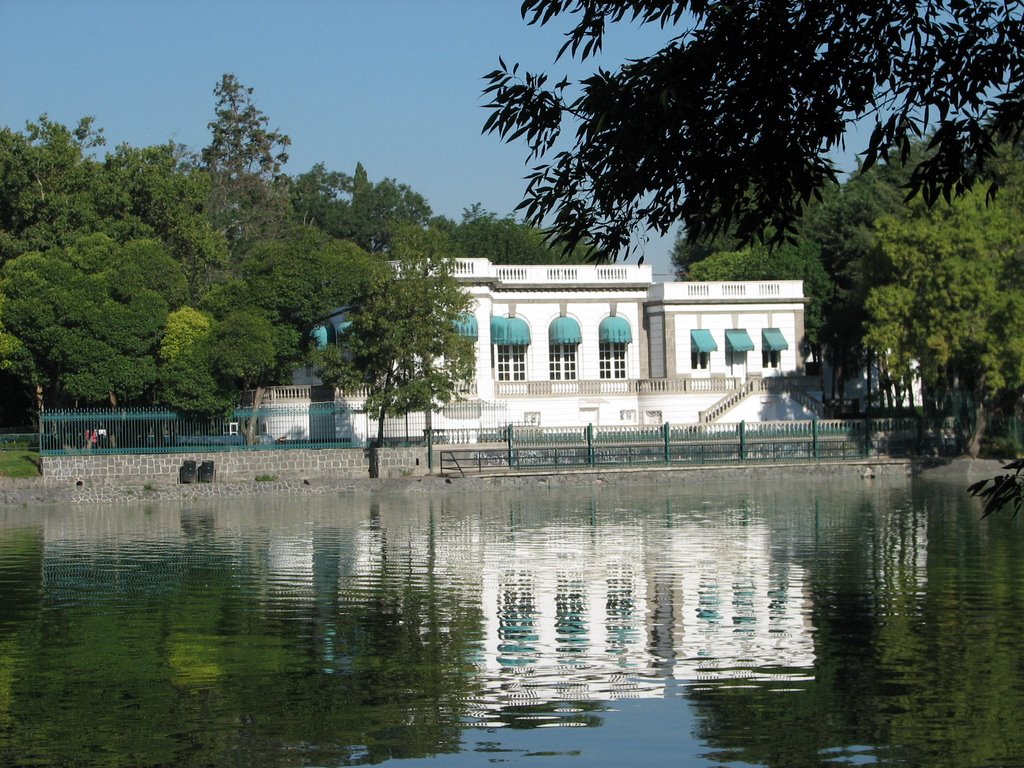 La suntuosa Casa del Lago de Chapultepec