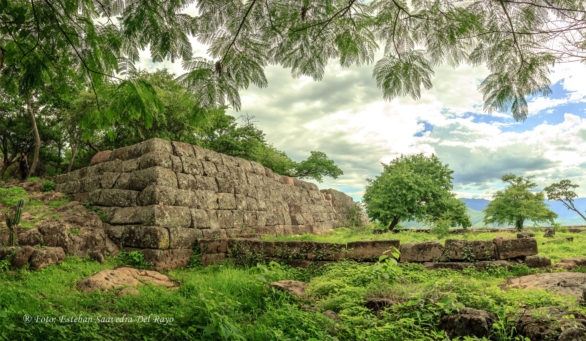 Ruinas de Chimalacatlán, enigmáticos vestigios de 3000 años rodeados de selva