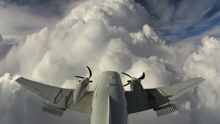 Bombardeo de nubes, el plan para combatir la sequía en CDMX