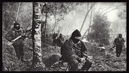 A 30 años del EZLN: Memoria y dignidad, gran exposición en las rejas de  Chapultepec