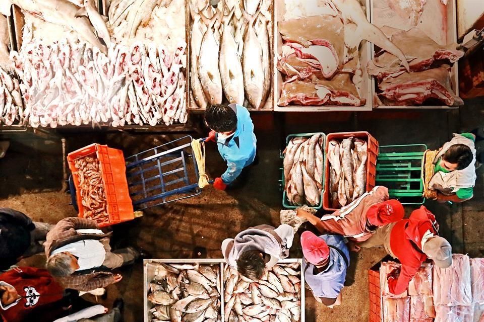 Mercado La Nueva Viga, el paraíso para los amantes del pescado y los mariscos