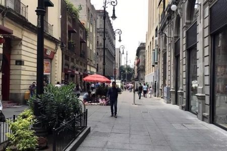 La breve e interesante calle peatonal Motolinía en el Centro Histórico