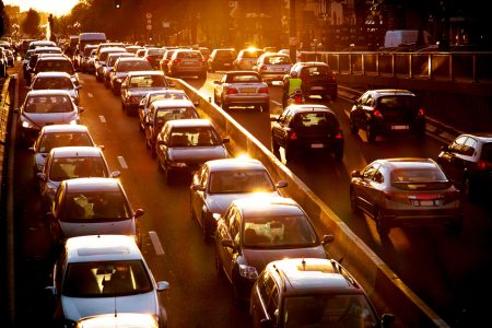 Este dinámico video muestra cómo ha crecido la población de autos en la ciudad