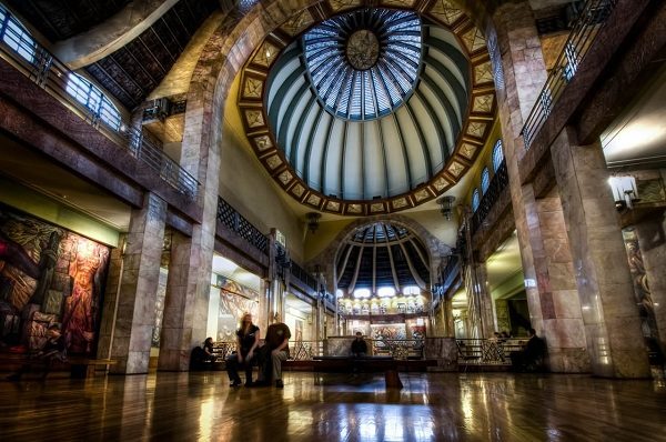 Sobre la exposición “Fiesta de Color” en el palacio de Bellas Artes