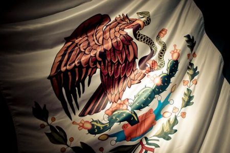 La verdad detrás de la leyenda del águila que devora a la serpiente