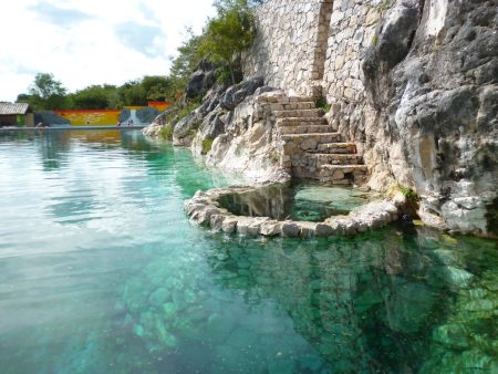 Las sublimes aguas cristalinas del balneario natural de Atonaltzin en Oaxaca