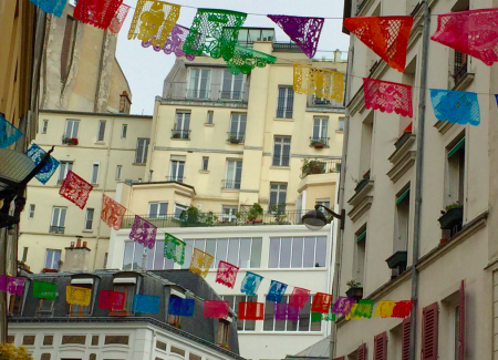 El Día de Muertos irrumpió las calles de París