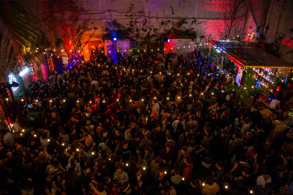 Monolink + Stavroz, una fiesta en martes tipo viernes dentro Proyecto Público Prim