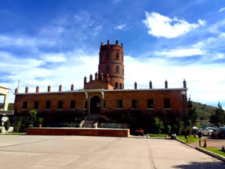 Castillo de Barrientos, una enigmático estructura en forma de castillo europeo en Tlalnepantla