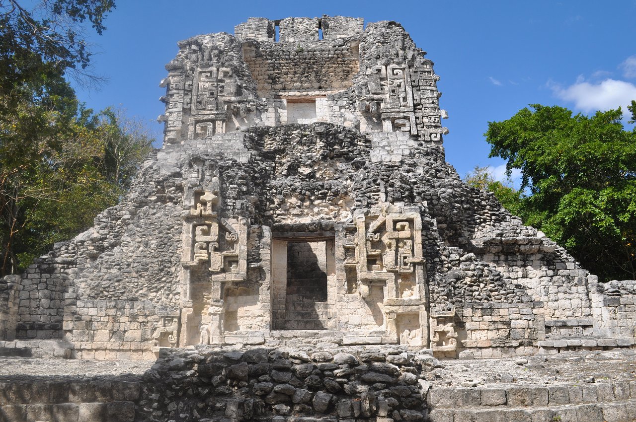 Chicanná, una increíble zona arqueológica que se destaca por su forma de Boca de Serpiente