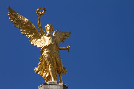 El significado y la historia del Ángel de la Independencia (VIDEO)