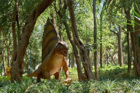 Dinosaurios invaden los Pinos, una nueva exposición jurásica llegó al Centro Cultural