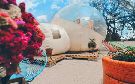 Este glamping de burbujas regala noches estrelladas en Tlaxcala