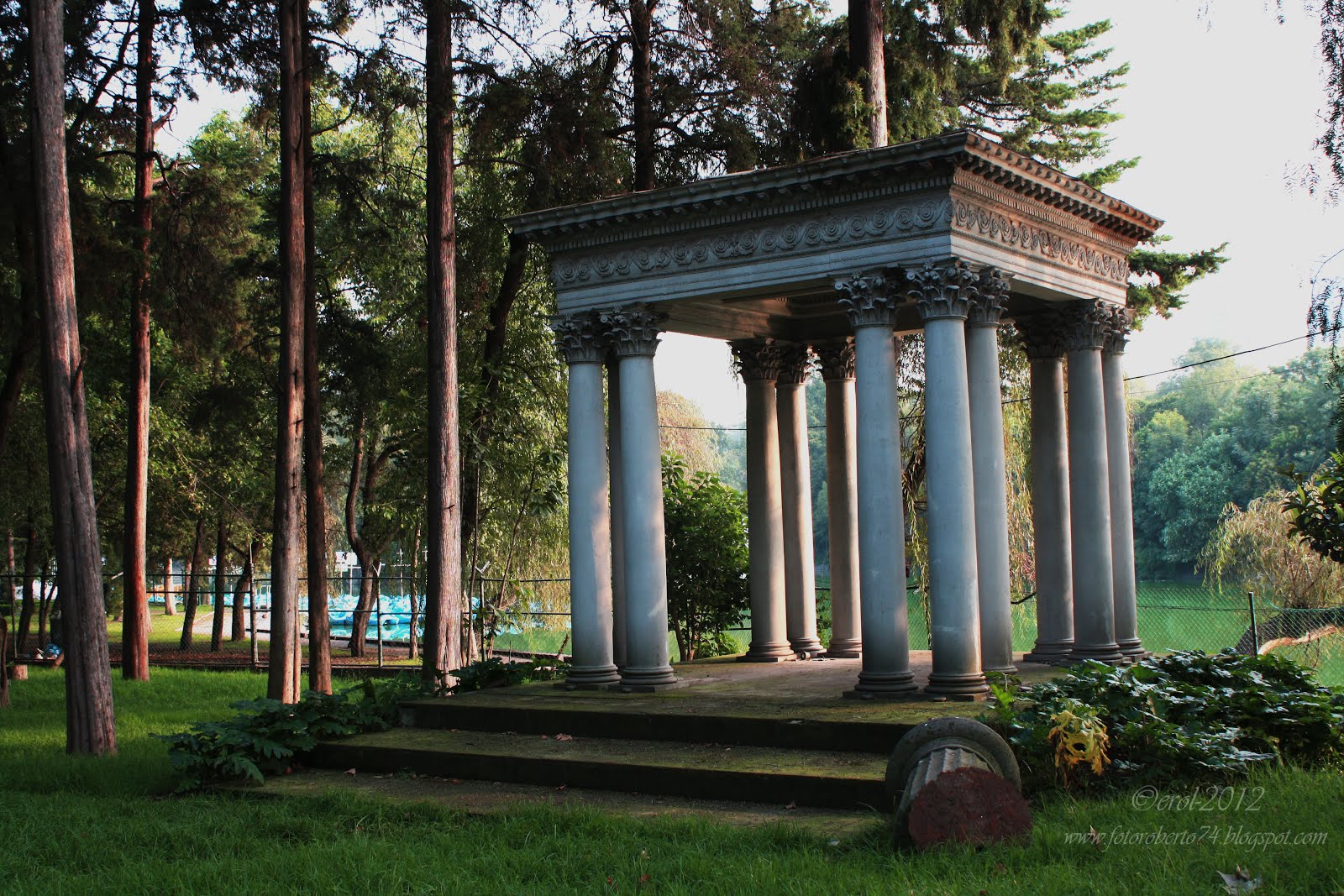 Tesoros escondidos: El solemne kiosco de la Casa del Lago