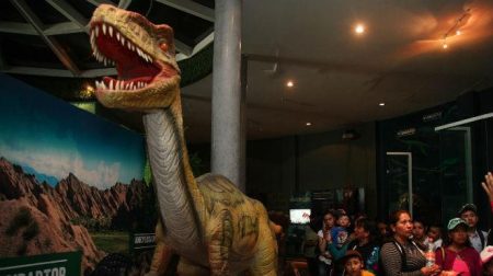 Conoce Jurásica, el parque de dinosaurios muy cerca de la ciudad