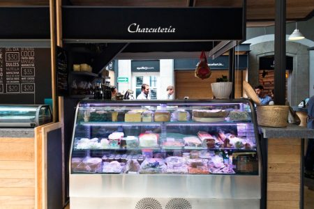 Mercado del Carmen: surge un oasis gastronómico al sur de la ciudad