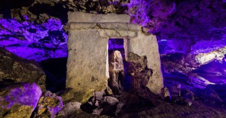 Un sorprendente hallazgo maya en un cenote: El altar del inframundo