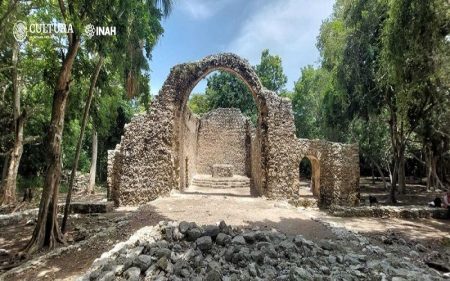 Capilla abierta de Oxtankah: uno de los atractivos históricos de la ruta del Tren Maya