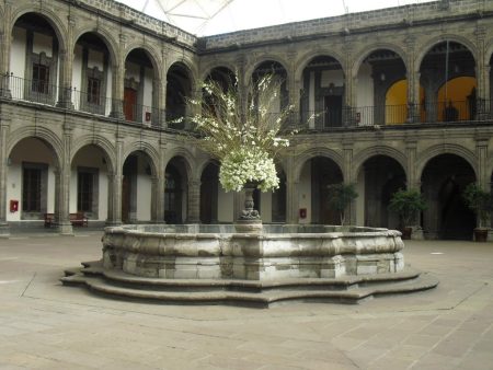 La impactante historia del Colegio de las Vizcaínas