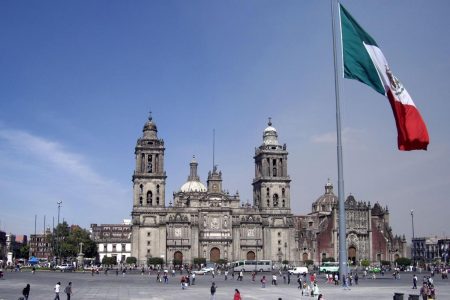 ¿Por qué no debes cancelar tu viaje a México?