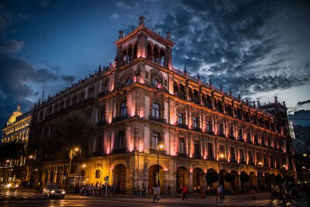 Un recorrido por el magnífico Palacio del Ayuntamiento