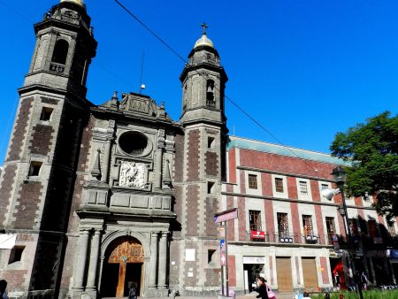 Un recorrido por la increíble avenida José María Pino Suárez