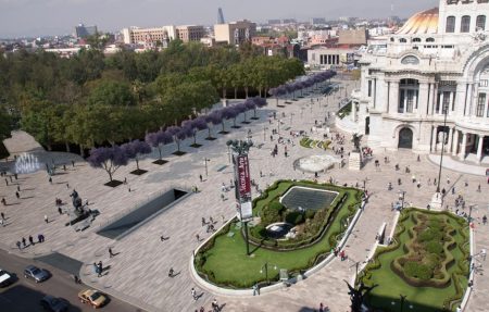 Un majestuoso picnic con música en plena Alameda Central