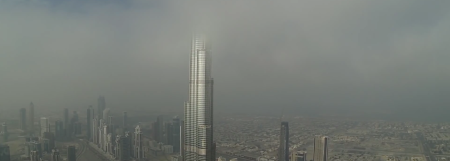 Recorriendo desde el aire el edificio más alto del mundo (VIDEO)