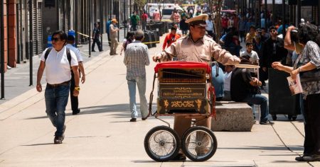 El oficio de organillero podría ser Patrimonio Cultural de la CDMX