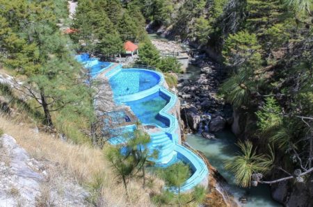 Aguas termales de Recowata en la imponente Sierra Tarahumara