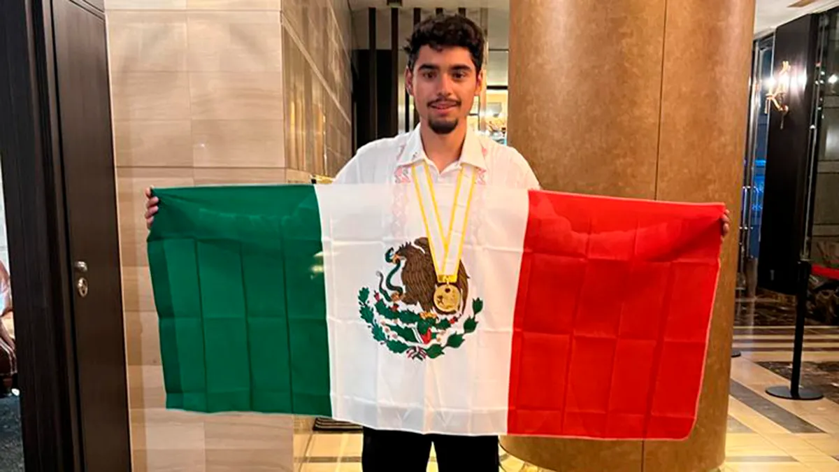 Joven mexicano de 17 años gana medalla de oro en la Olimpiada de Matemáticas