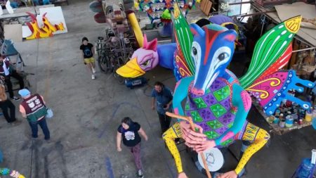 Alebrijes gigantes, una metáfora de la fauna fantástica llega al Bosque de Tláhuac