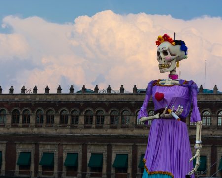 Instalaciones y ofrendas para visitar el Día de Muertos 2023 en la CDMX 