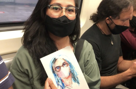 La chica que hace retratos rápidos mientras viaja en el metro de la CDMX