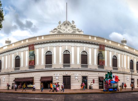 Ateneo Peninsular: el complejo cultural y artístico más grande de Mérida