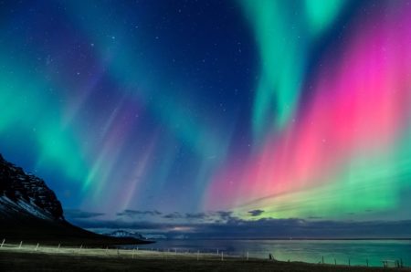 Tormenta solar pinta con auroras boreales los cielos de México