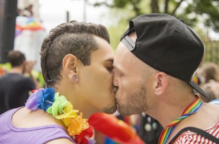 Besotón 2018: protesta con besos contra la discriminación sexual