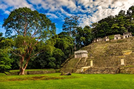 Bonampak, murales pintados y arqueología rodeados de naturaleza lacandona