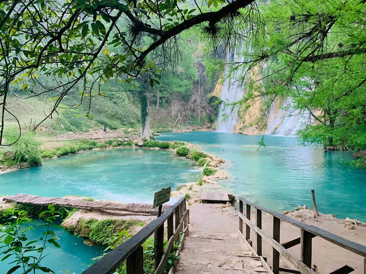 Las preciosas y surreales cascadas de El Naranjo en la Huasteca Potosina