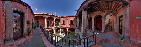 Centro de Cultura Casa Talavera es un bello recinto colonial en la Merced