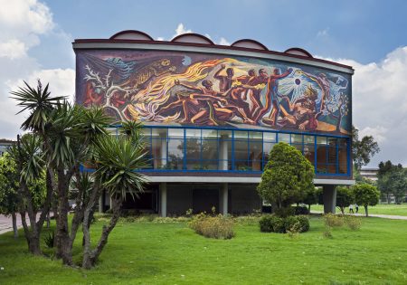 La Conquista de la Energía, un mural que retrata el viaje espiritual a la ciencia