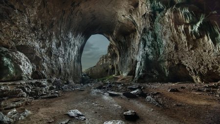 La estremecedora Cueva del Tiempo a la que pocos se atreven a entrar